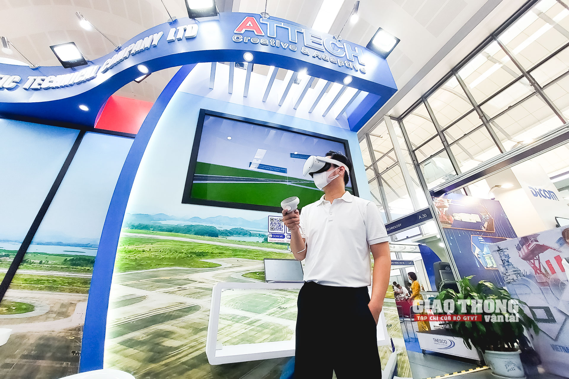 VR360.ONE TRIỂN KHAI TRẢI NGHIỆM VR 360 TẠI TRIỂN LÃM HÀNG KHÔNG 2022 CÙNG VATM & ATTECH